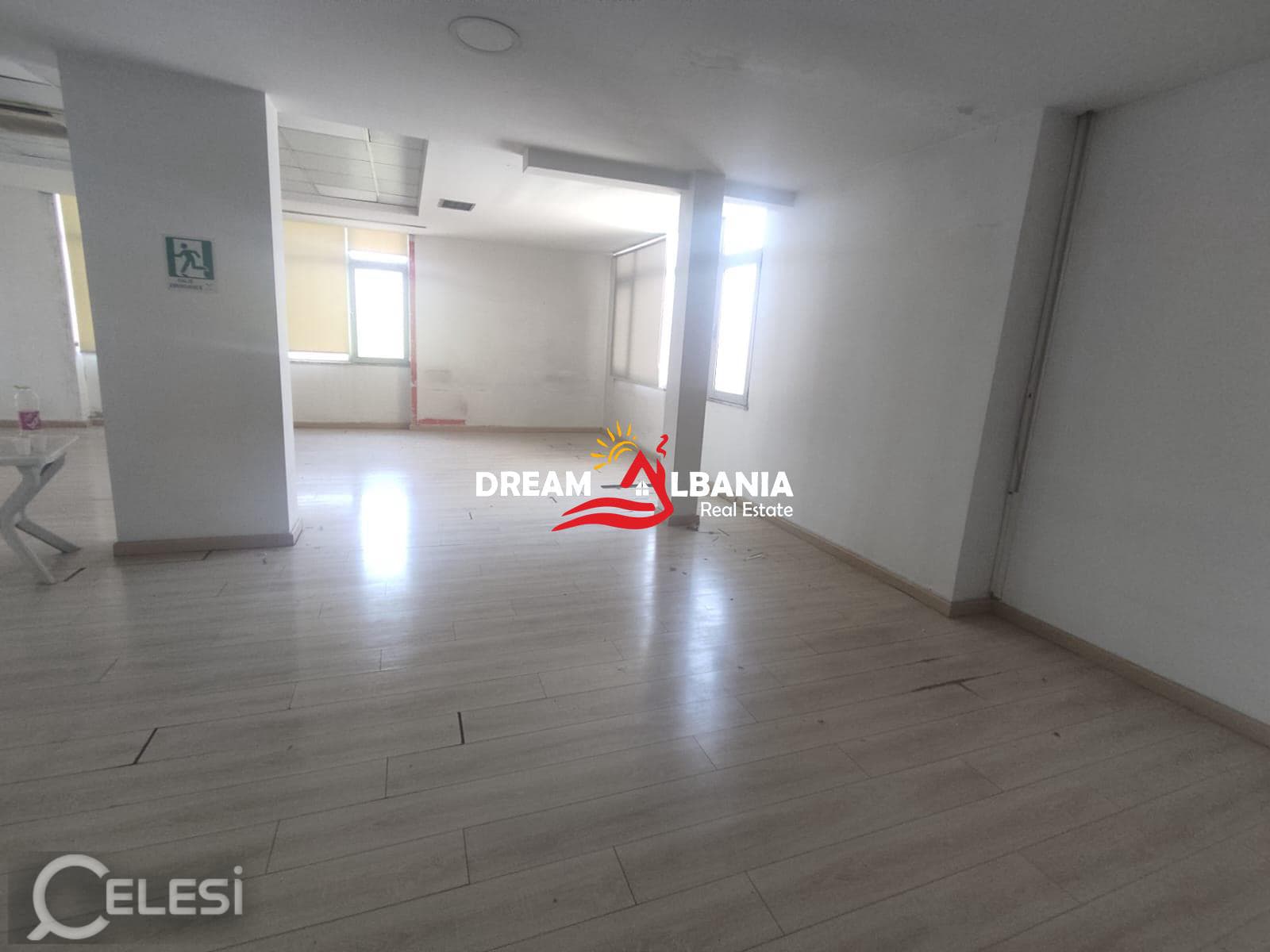Hapësirë/Strukturë biznesi me qira, Blloku — foto 3