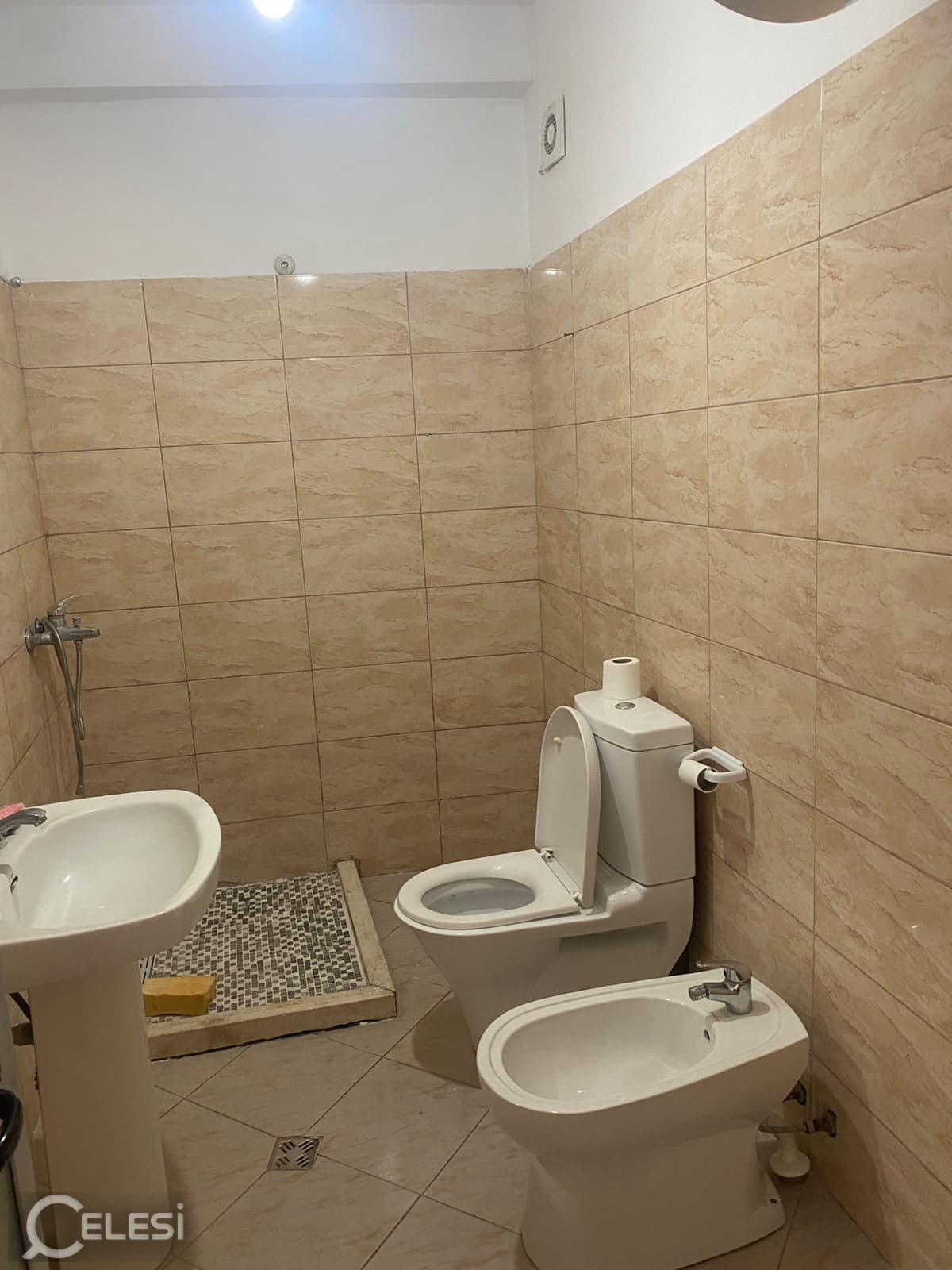 Apartament 2+1 në shitje, Pallatet Cabej — foto 2
