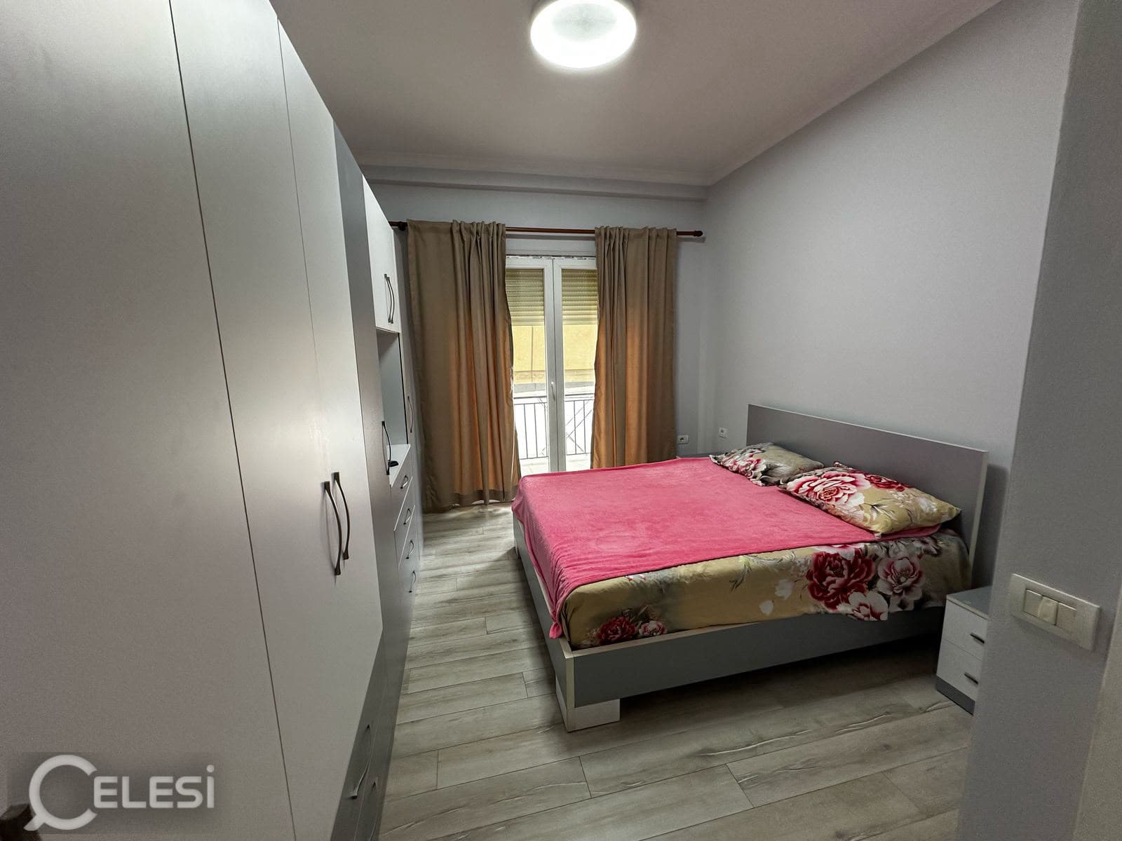 Apartament 1+1 në shitje, Komuna Parisit — foto 2