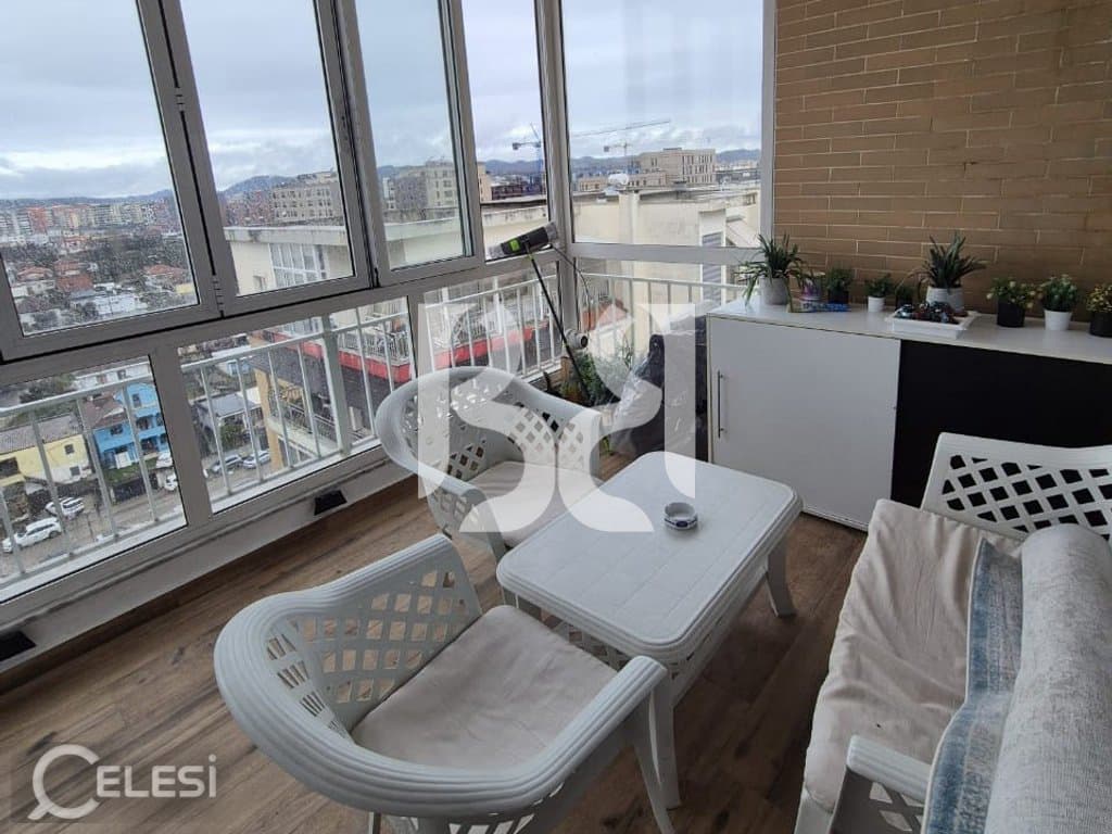 Apartament me qira, Ngjitur me pedonalen — foto 7