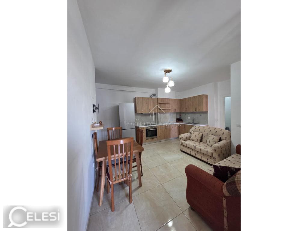Apartament me qira, Astiri — foto 3