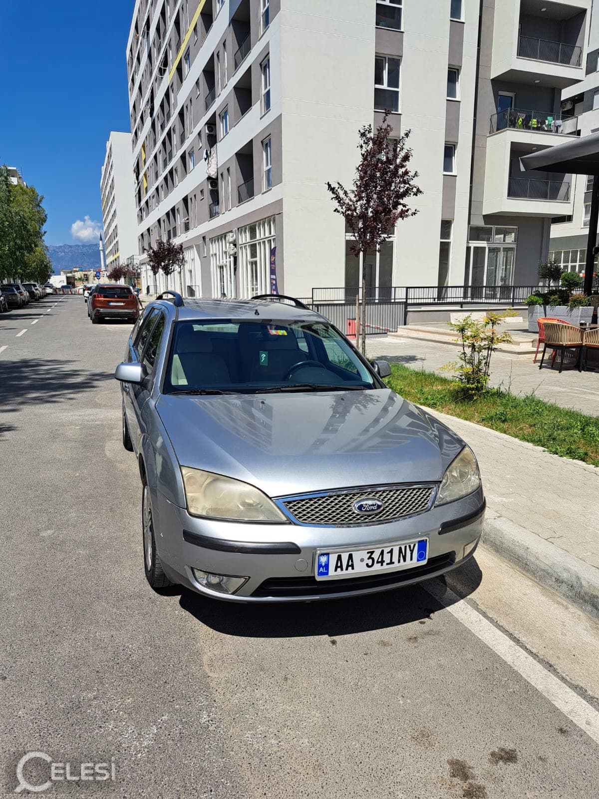 Shitet makinë e tipit Ford Mondeo Viti 2004 me Portobagazh. — foto 5