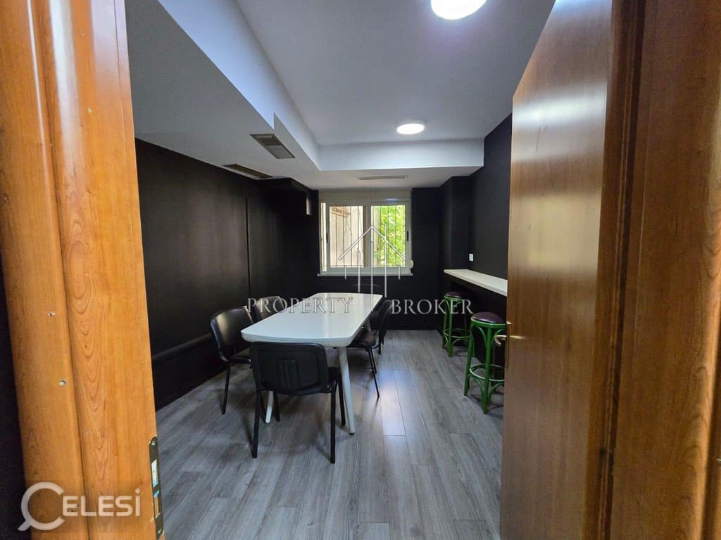 Zyrë me qira, Komuna e Parisit — foto 8