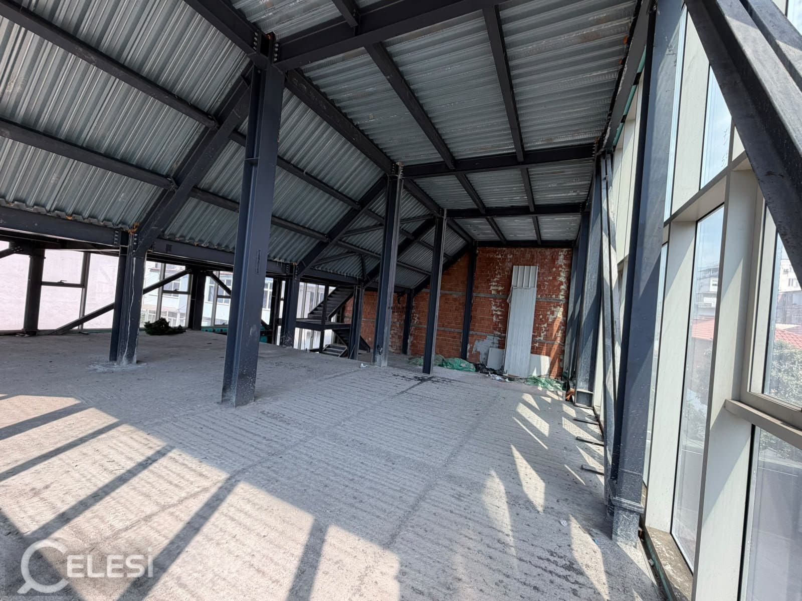 Magazinë me qira, RRUGA BARDHYL — foto 2