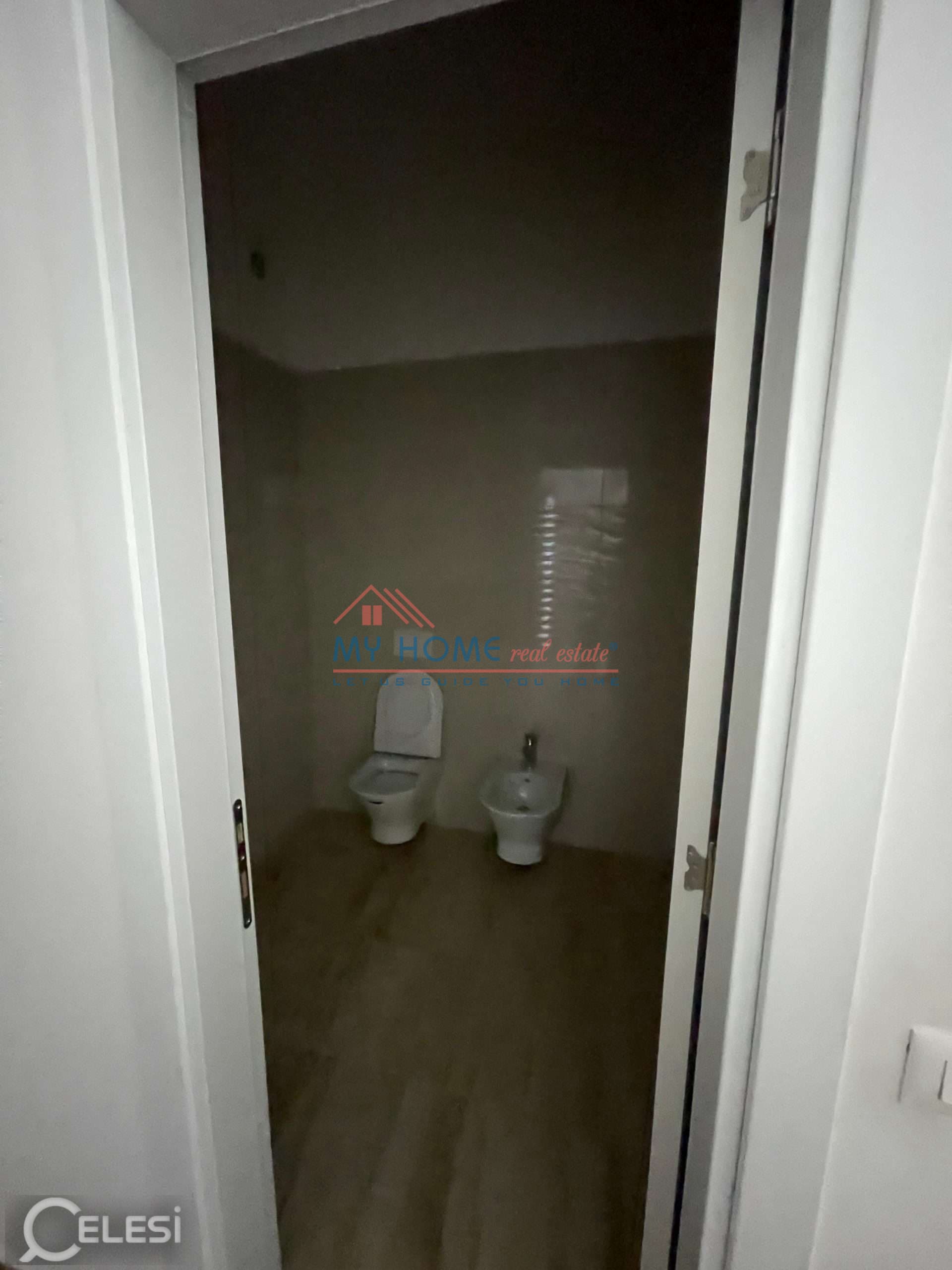 Zyrë me qira, Farmacia 10 — foto 5