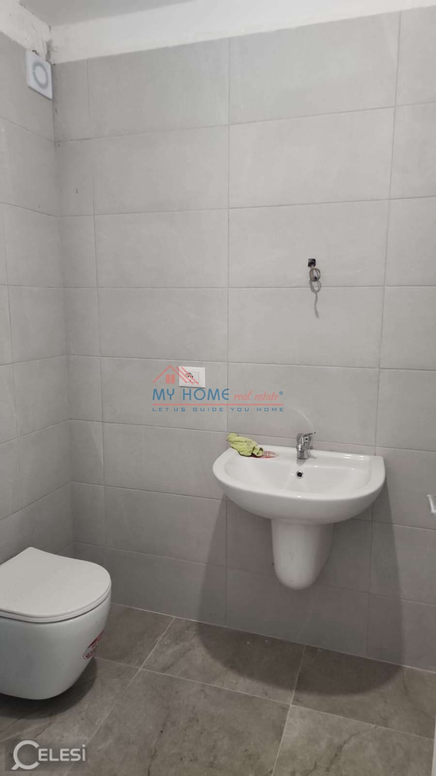 Zyrë me qira, Myslym Shyri — foto 5