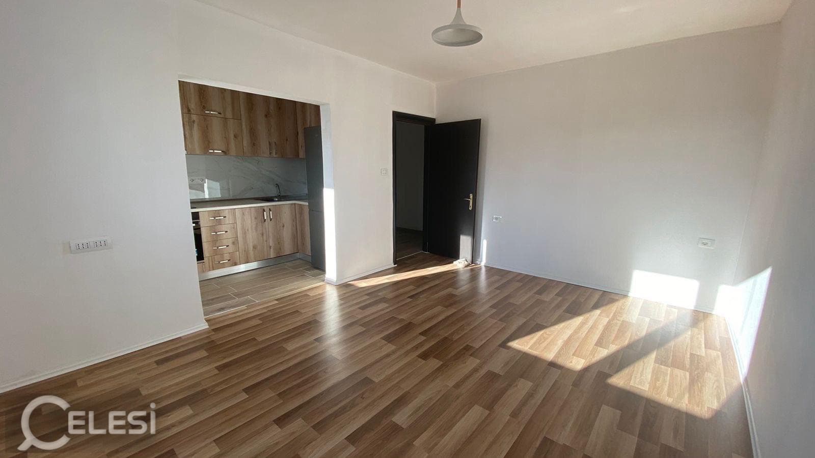 Apartament me qira, Ali Demi — foto 2