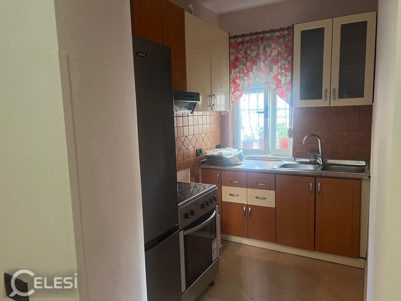 Apartament me qira, Porcelan — foto 2